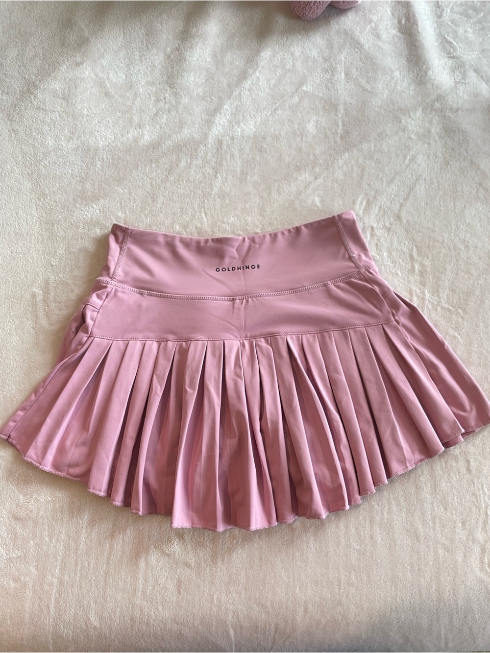 Good hinge pink skirt size small